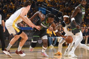 乐动体育官方网站-NBA总决赛今晚再迎强敌；明尼苏达森林狼主帅复盘；主帅态度——气氛紧张；身体对抗强度拉满-乐动体育官方网站